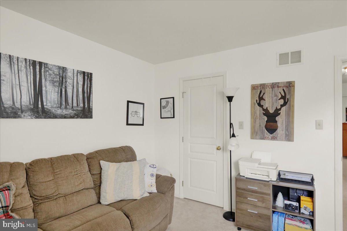137 Wellington Ct