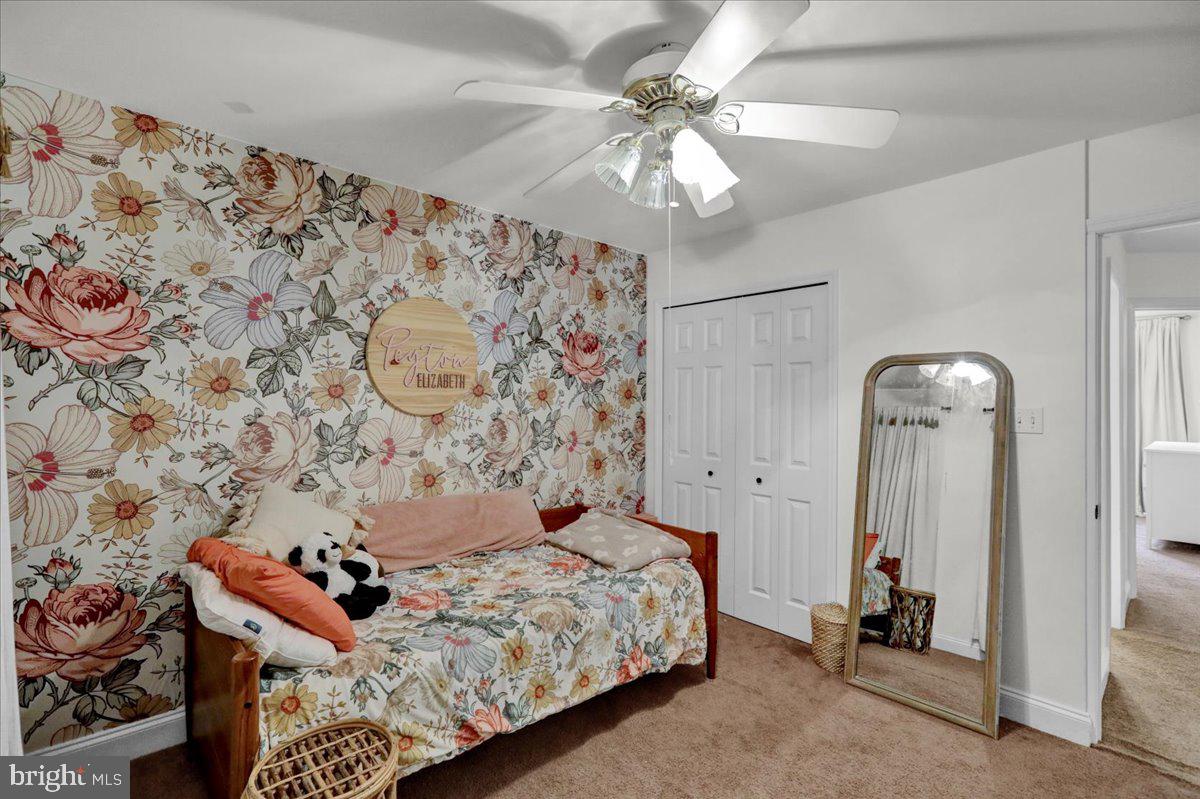 216 Oak Hill Ln