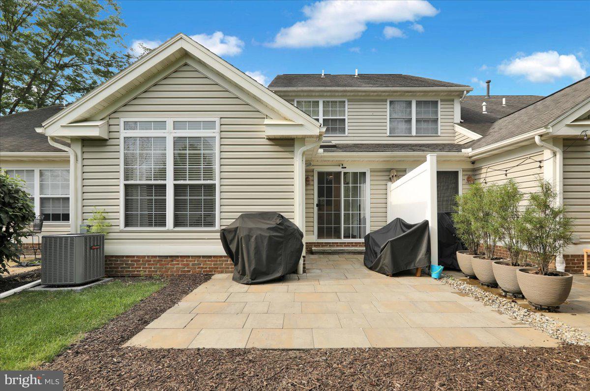 216 Oak Hill Ln