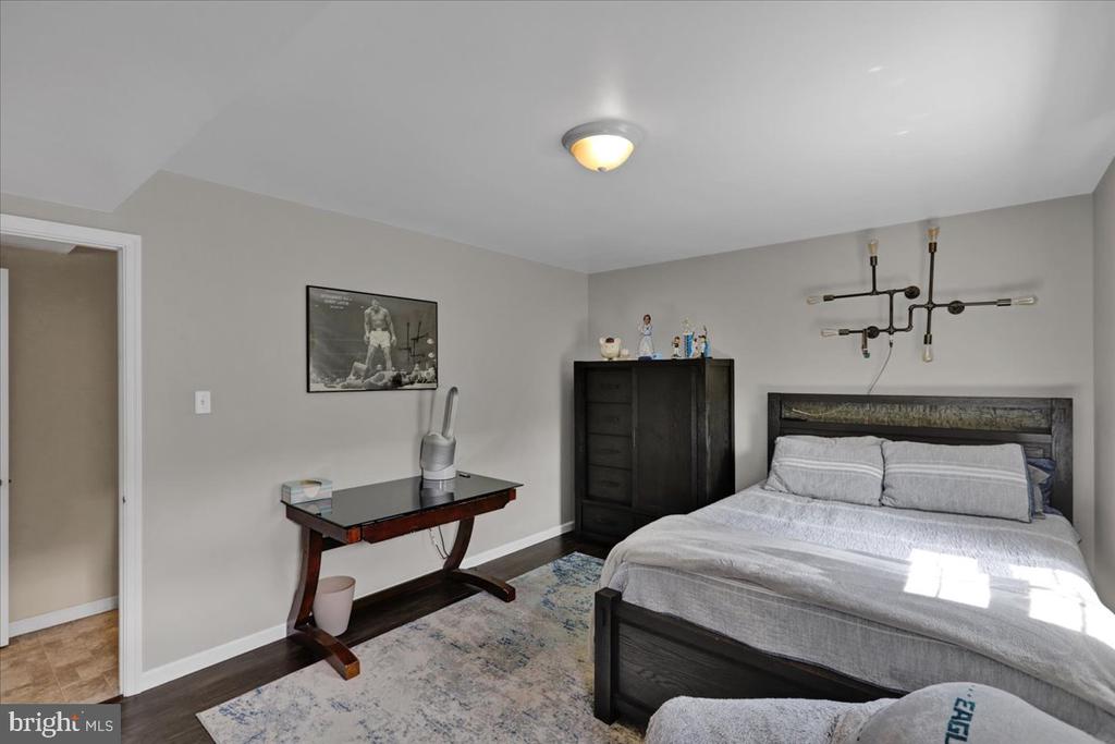 1709 Dauphin Ave