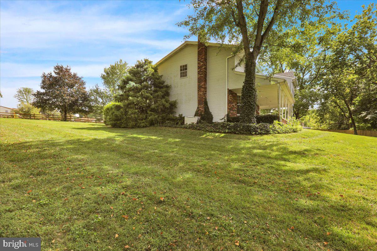 1110 Rhodora Ave