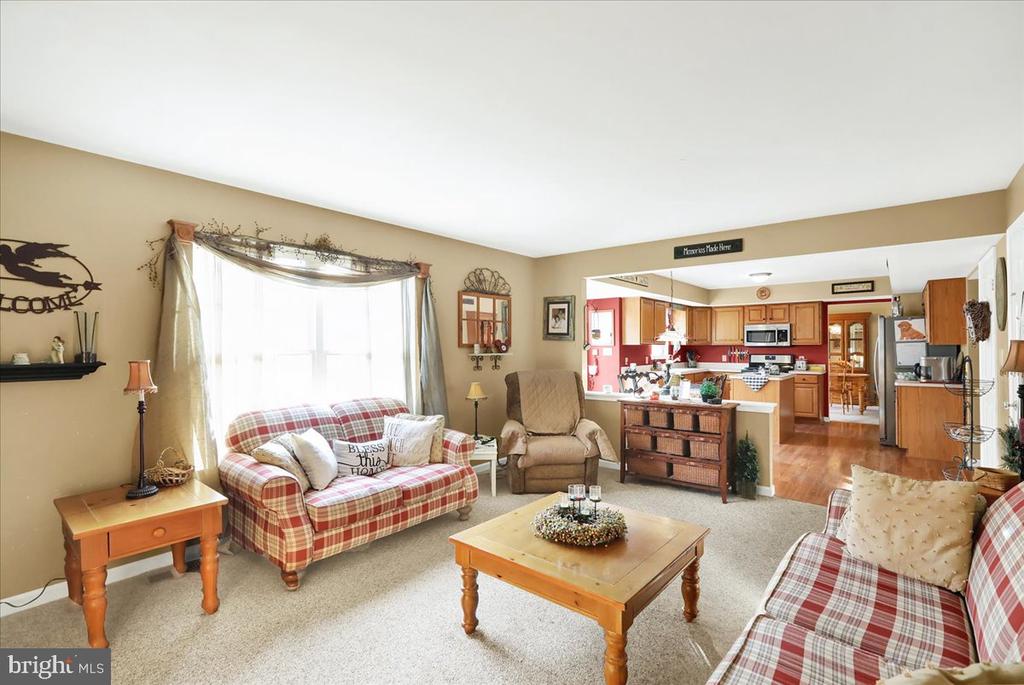4 Baker Ln