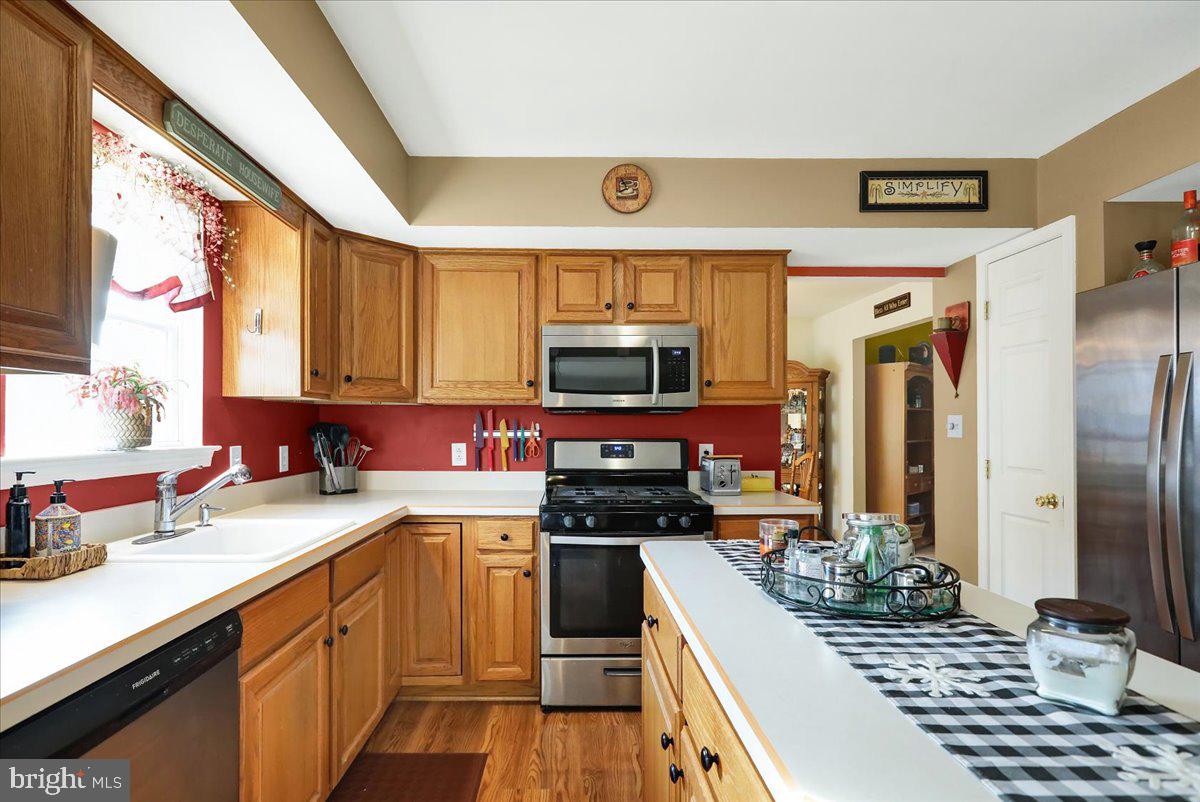 4 Baker Ln