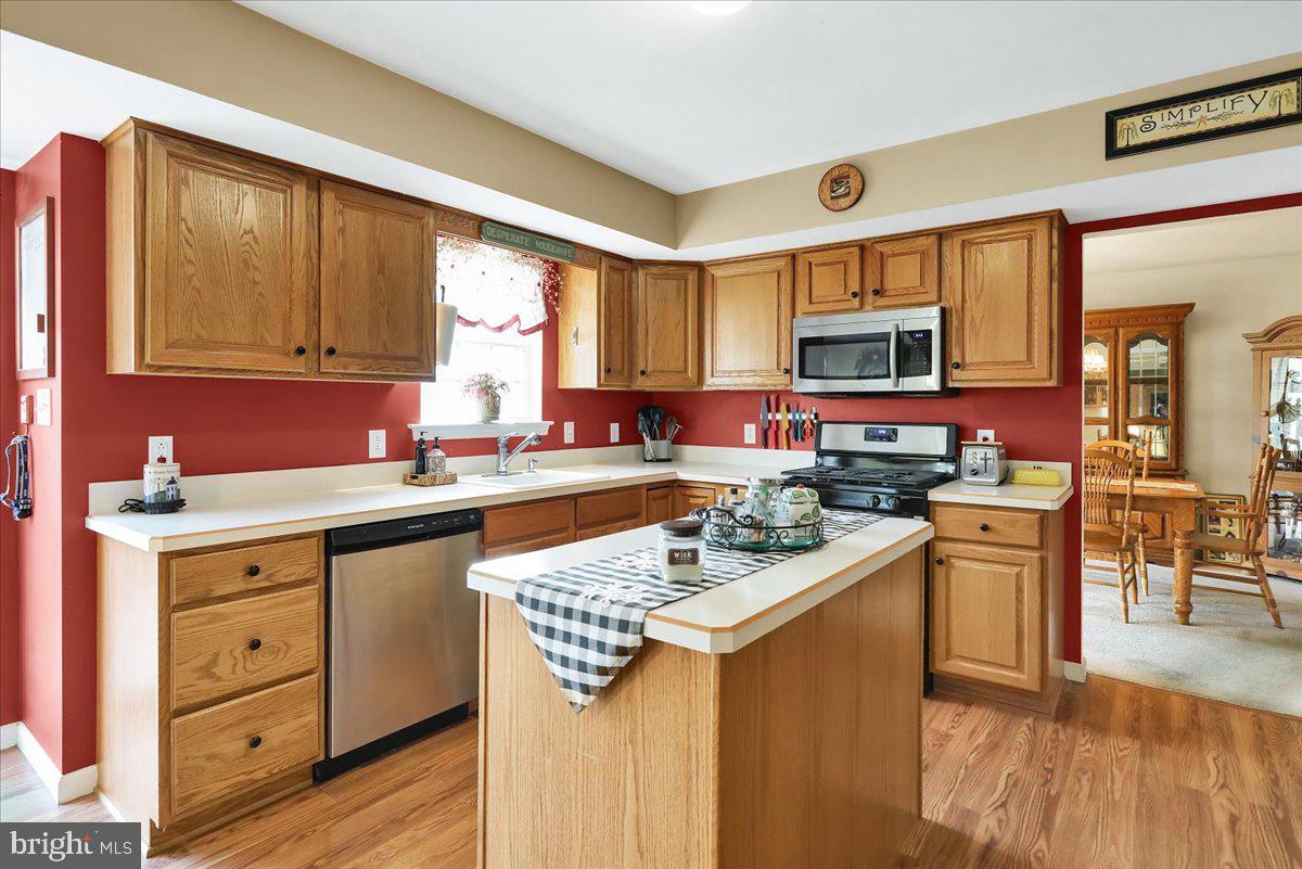 4 Baker Ln