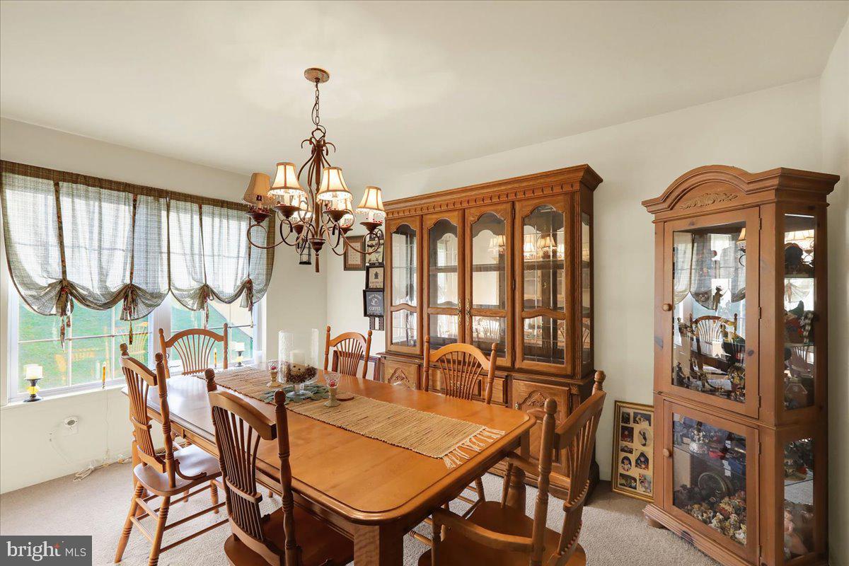 4 Baker Ln