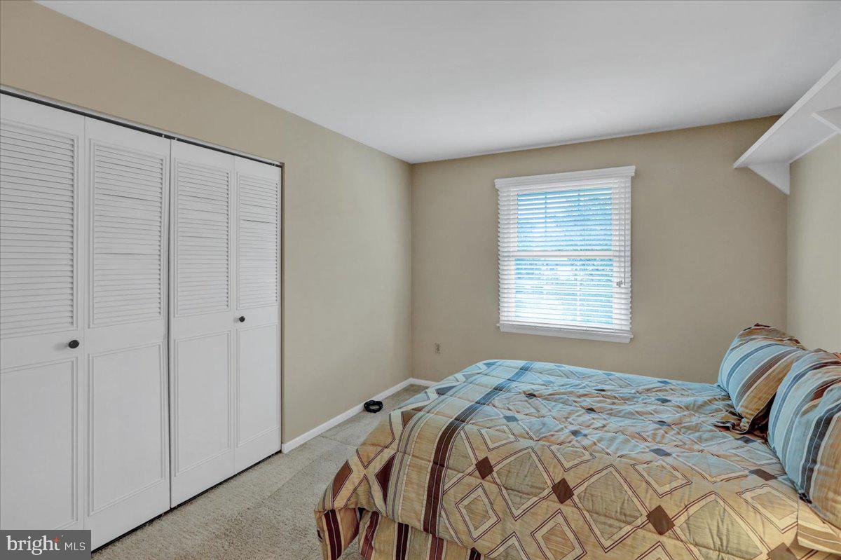4 Lori Ct