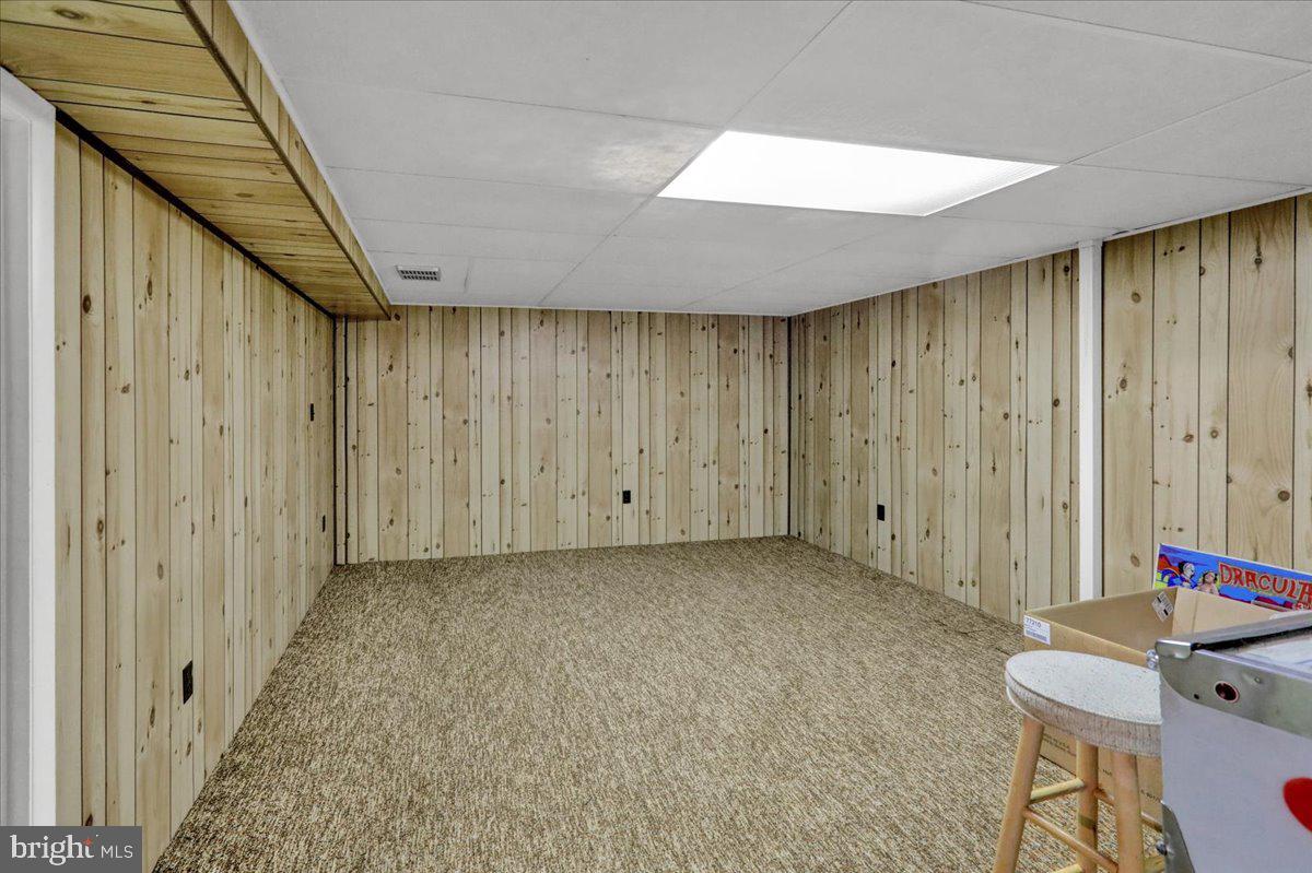 4 Lori Ct