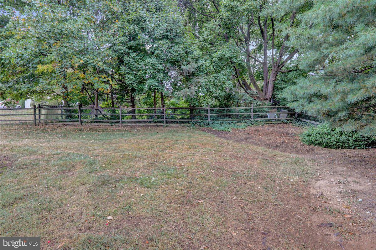 4 Lori Ct