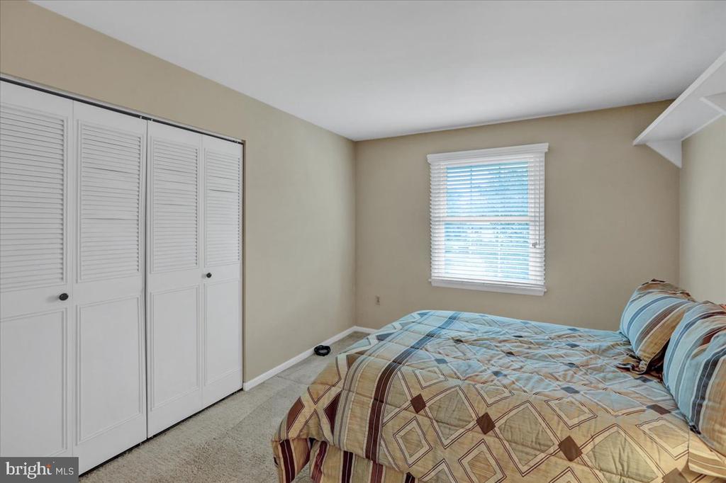 4 Lori Ct
