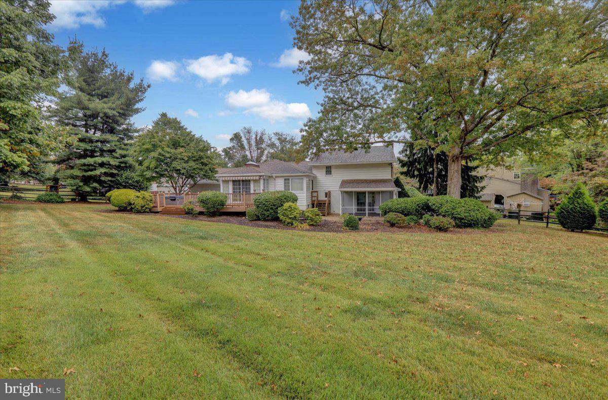 4 Lori Ct