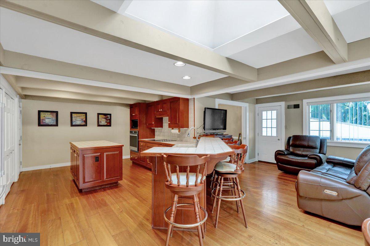 4 Lori Ct