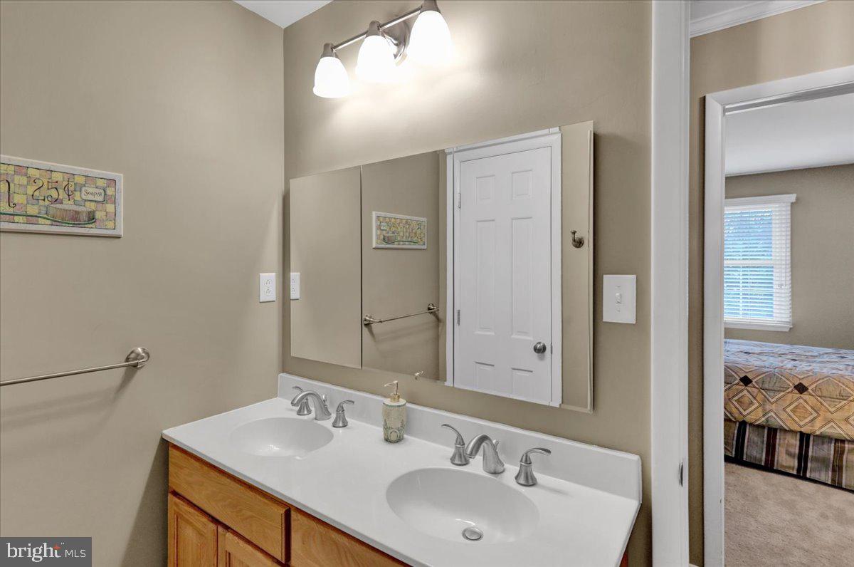 4 Lori Ct