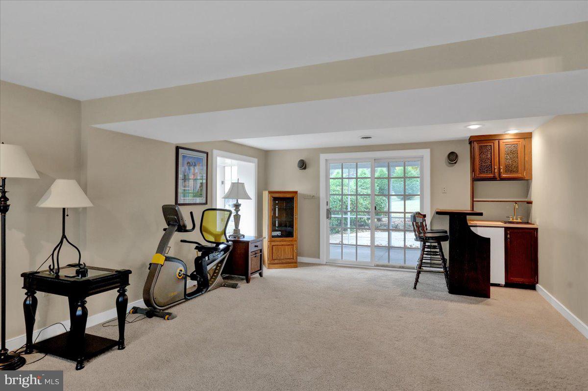 4 Lori Ct