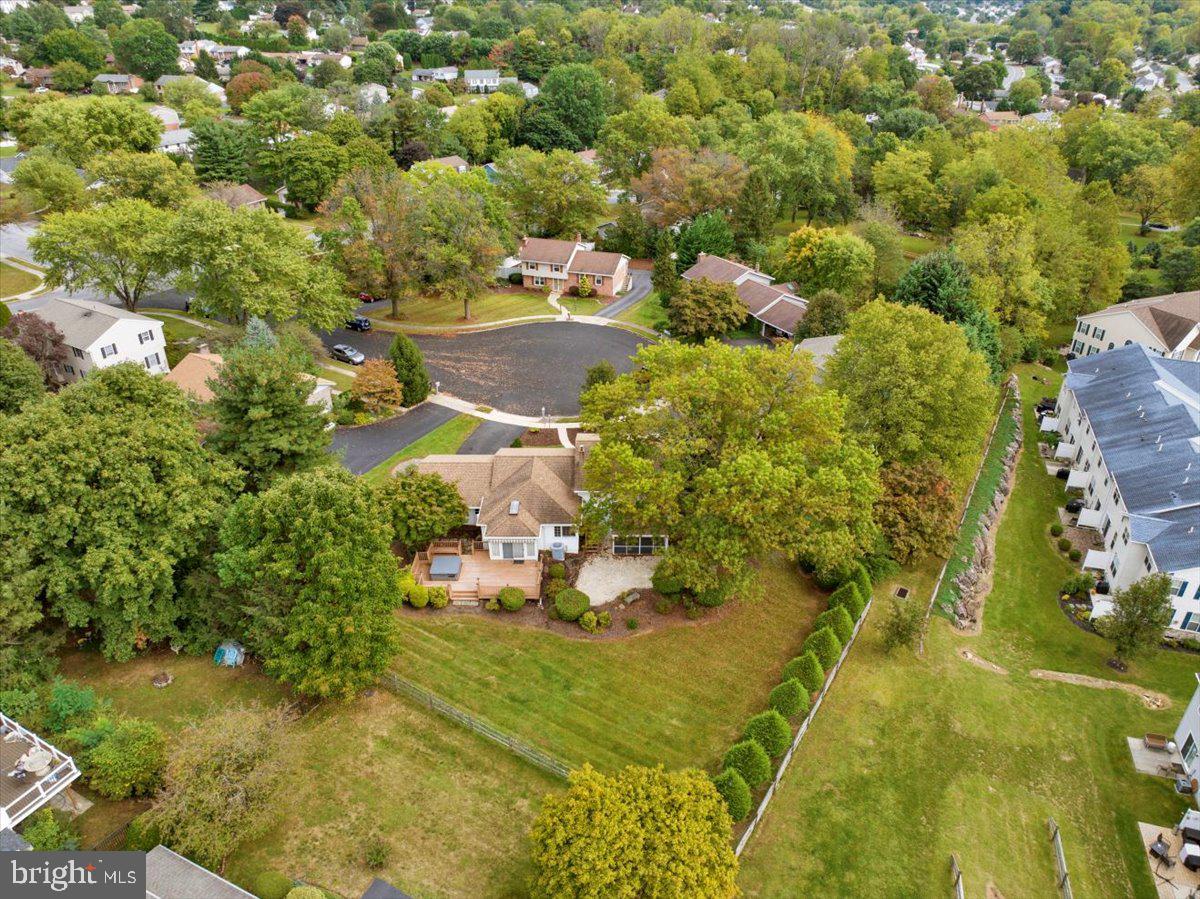 4 Lori Ct