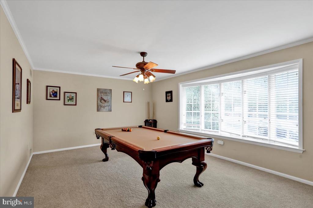 4 Lori Ct
