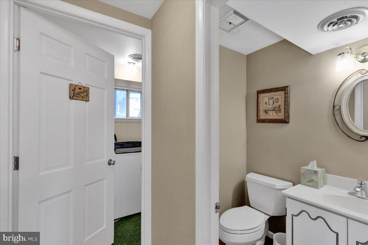 4 Lori Ct