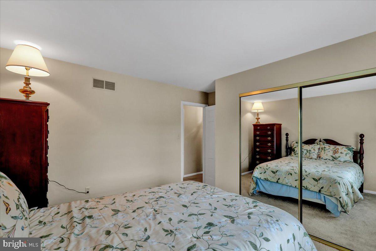 4 Lori Ct