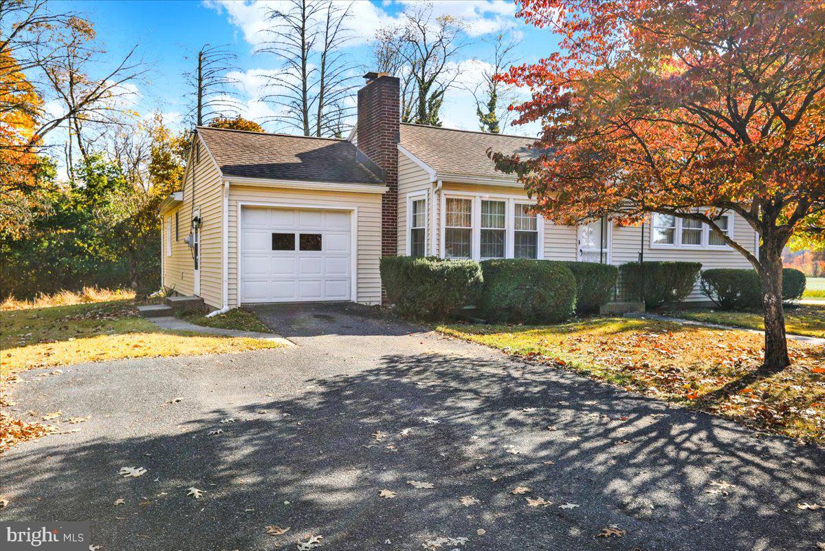 103 Cascades Ln