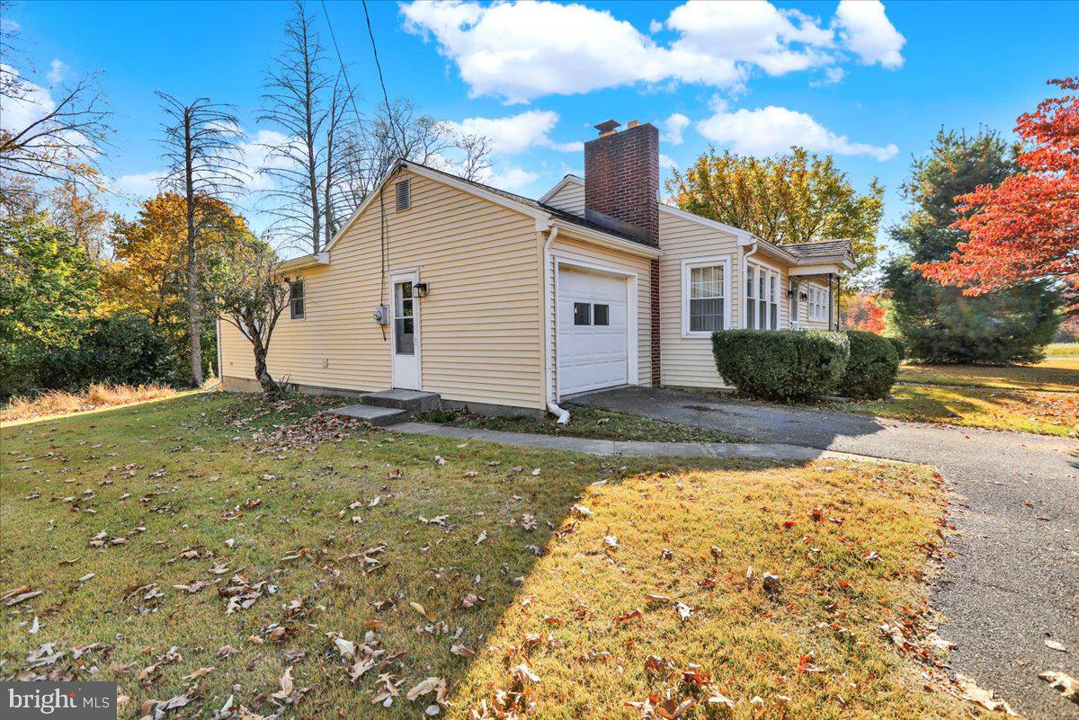 103 Cascades Ln