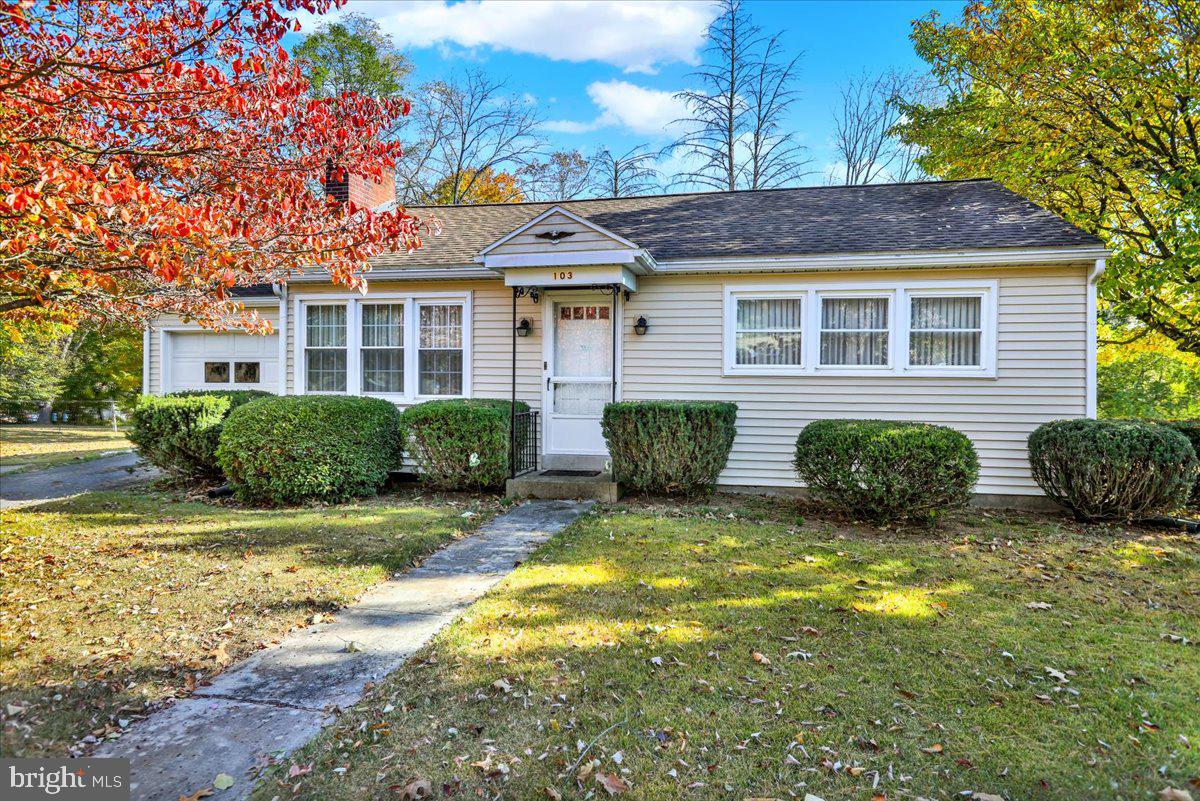 103 Cascades Ln
