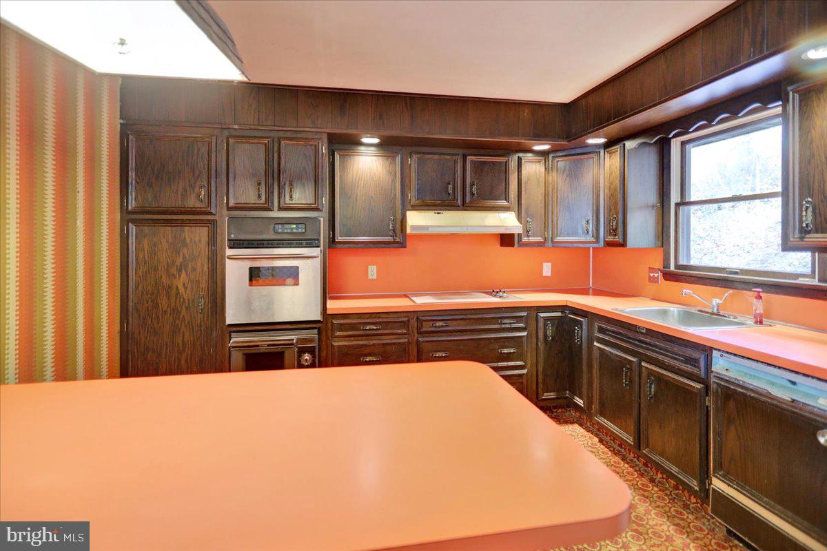 101 Glen Rd