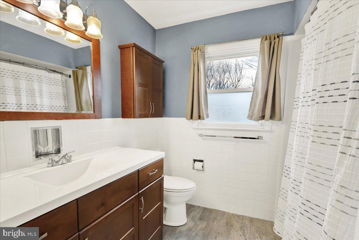 140 Oberlin Ave
