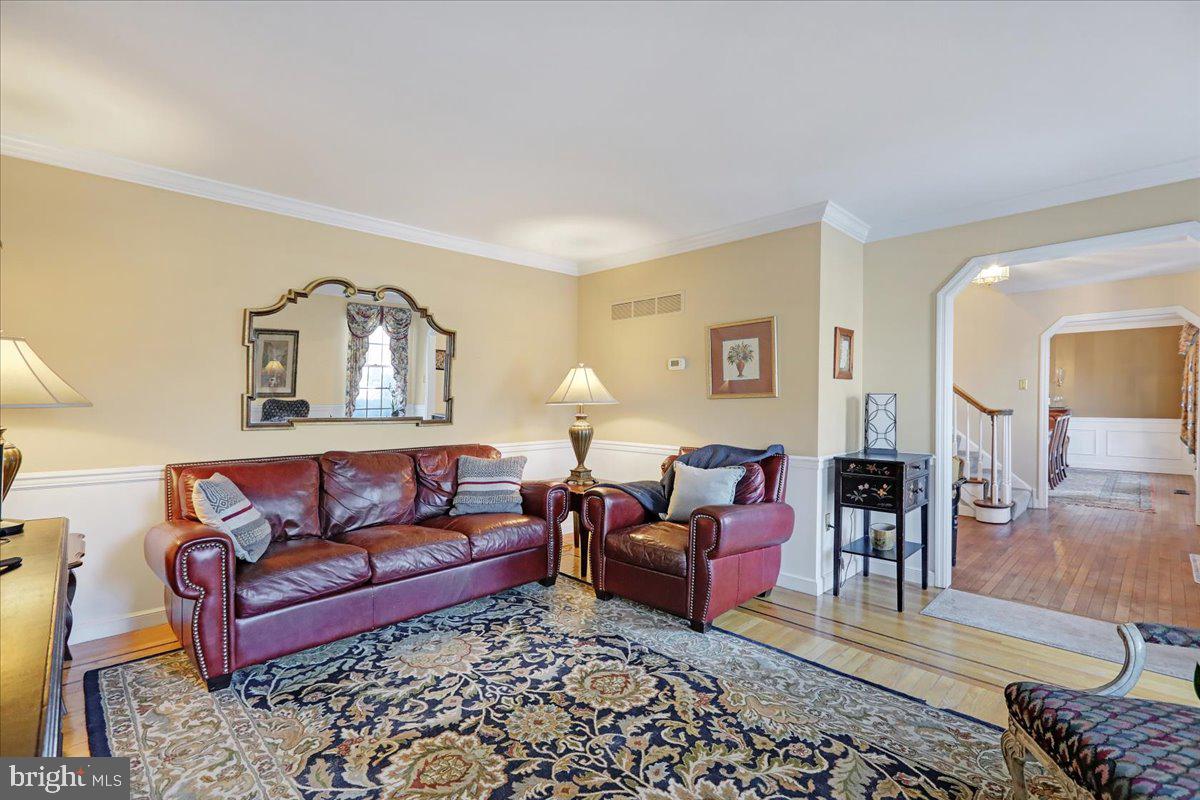 8 Park Place Dr