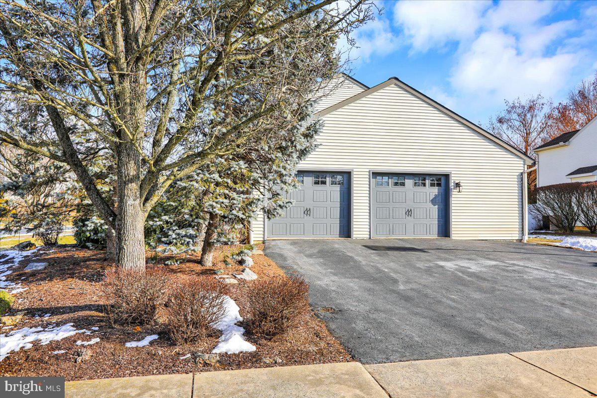 8 Park Place Dr