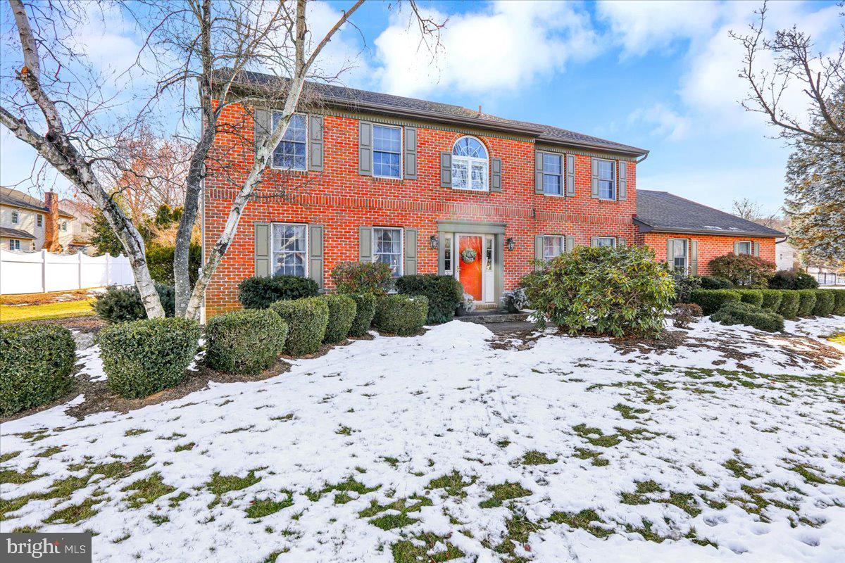 8 Park Place Dr