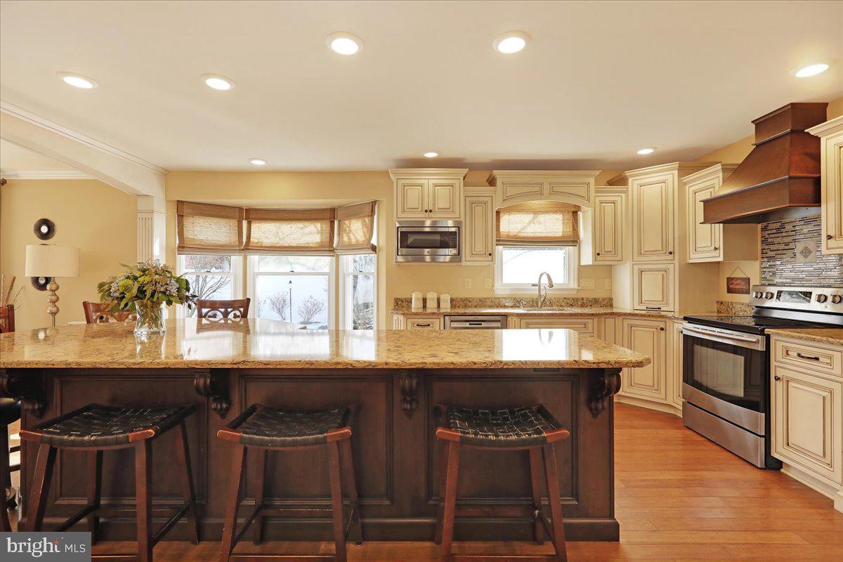 8 Park Place Dr