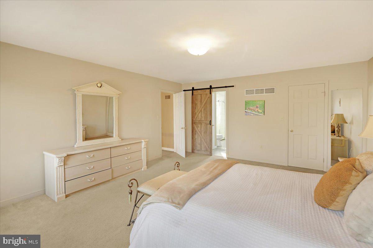 8 Park Place Dr
