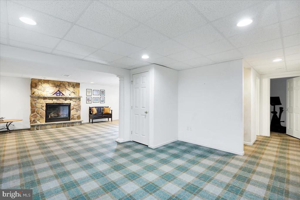 8 Park Place Dr
