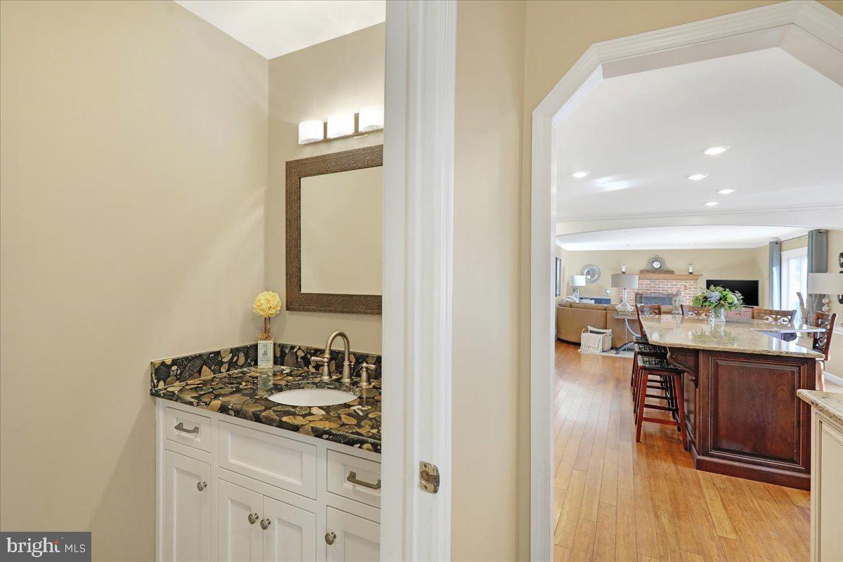 8 Park Place Dr