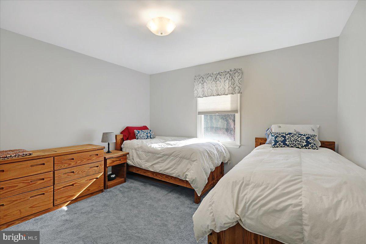 8 Park Place Dr