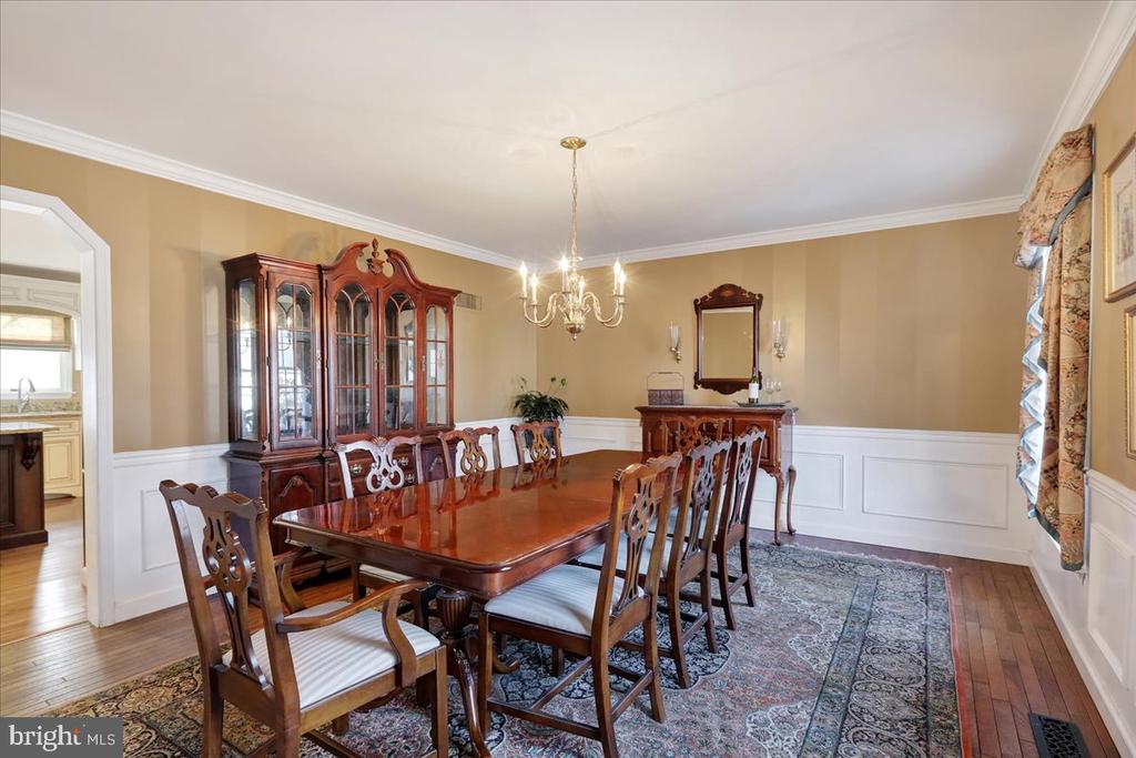 8 Park Place Dr