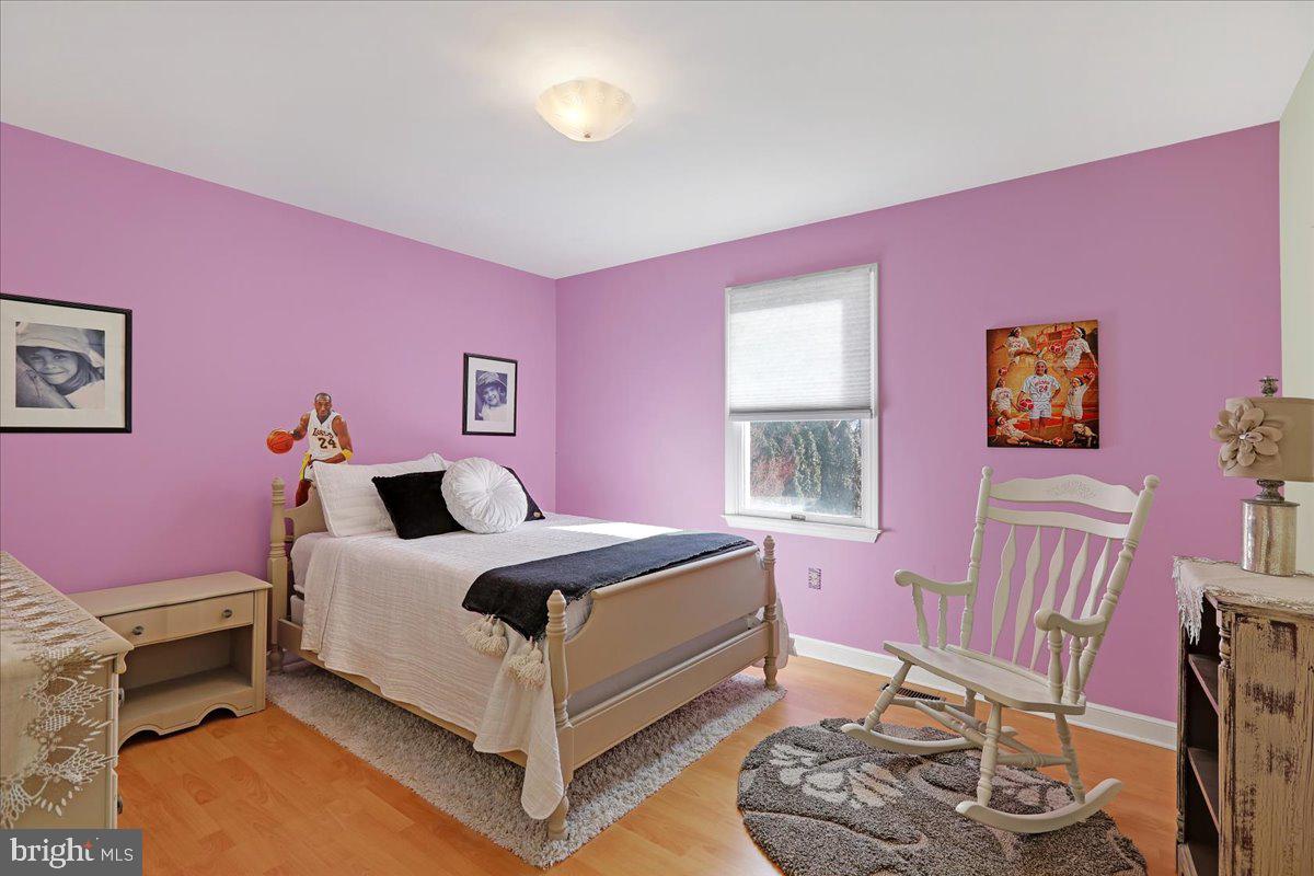 8 Park Place Dr