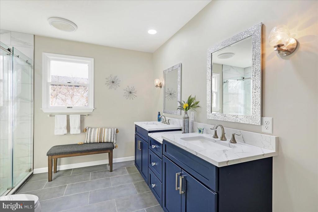 8 Park Place Dr