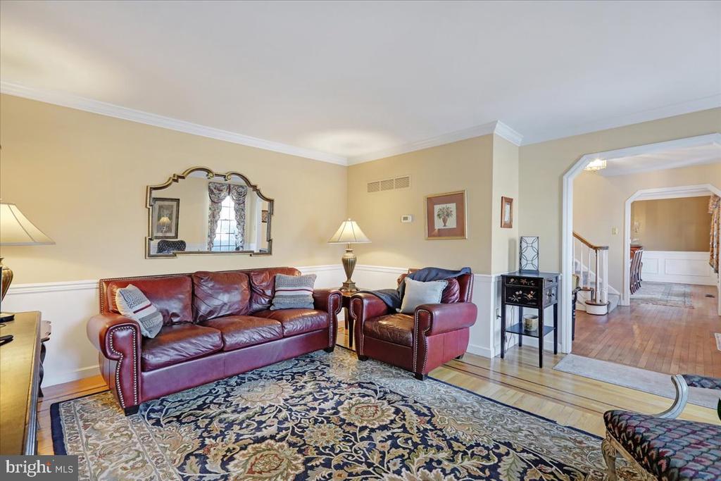 8 Park Place Dr