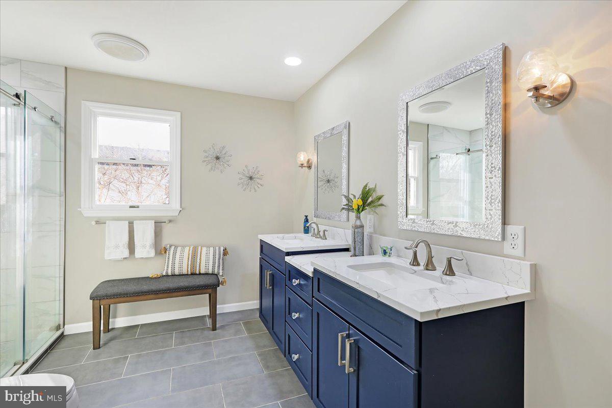 8 Park Place Dr