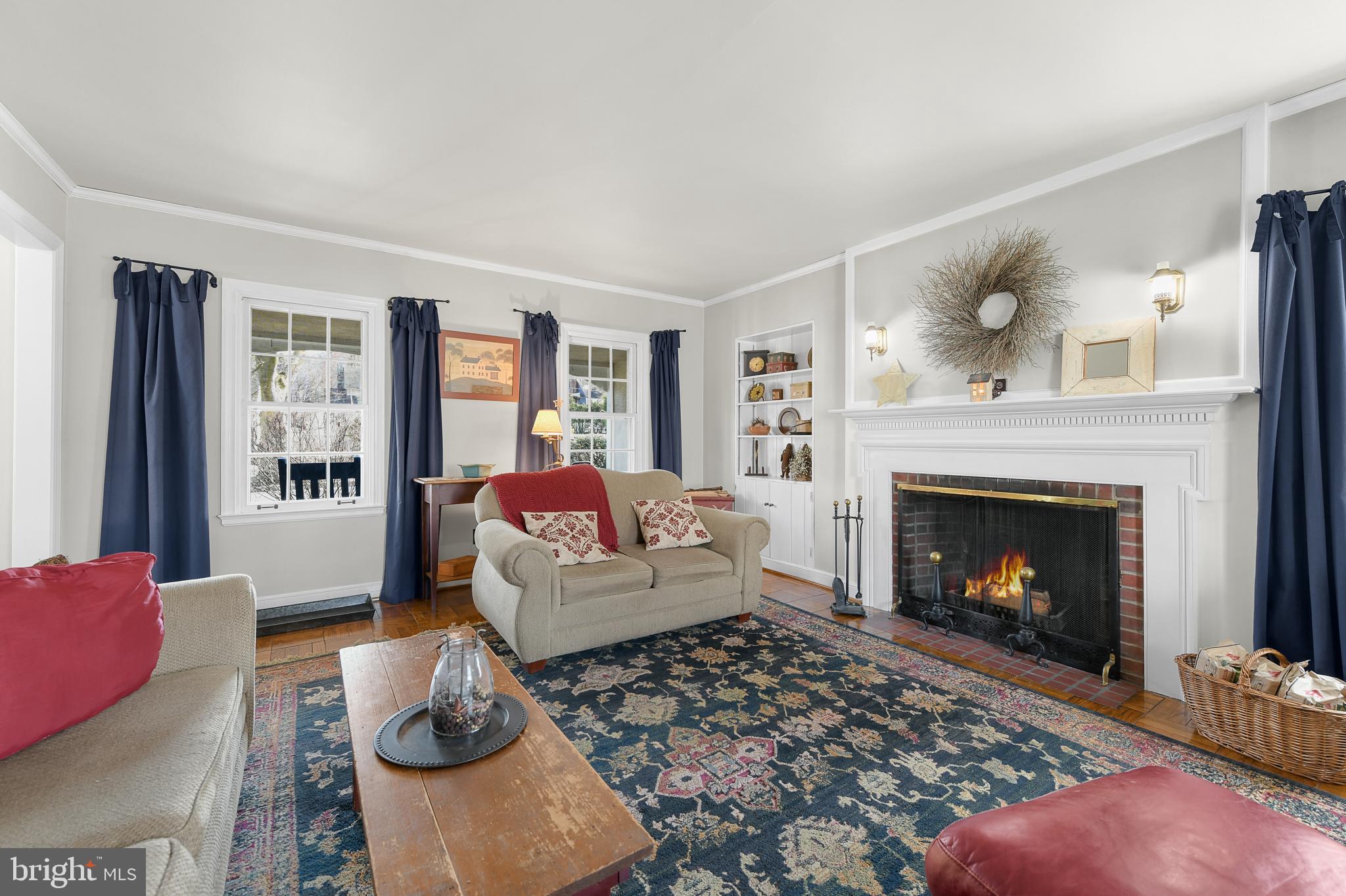 2609 Hollywood Ct