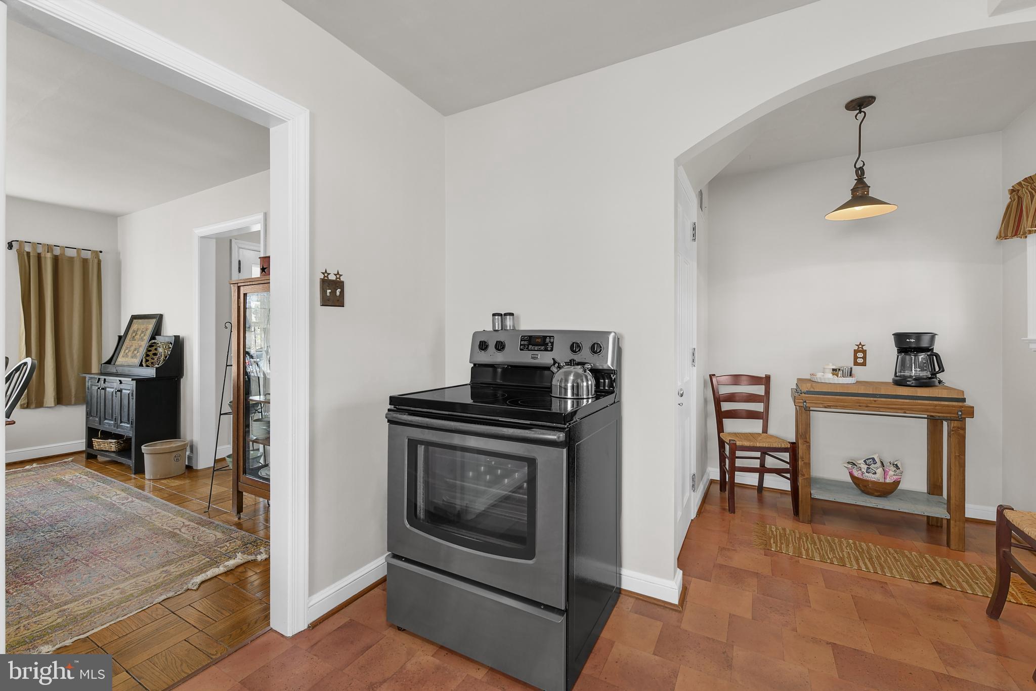 2609 Hollywood Ct