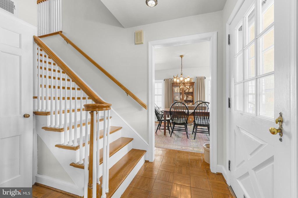 2609 Hollywood Ct