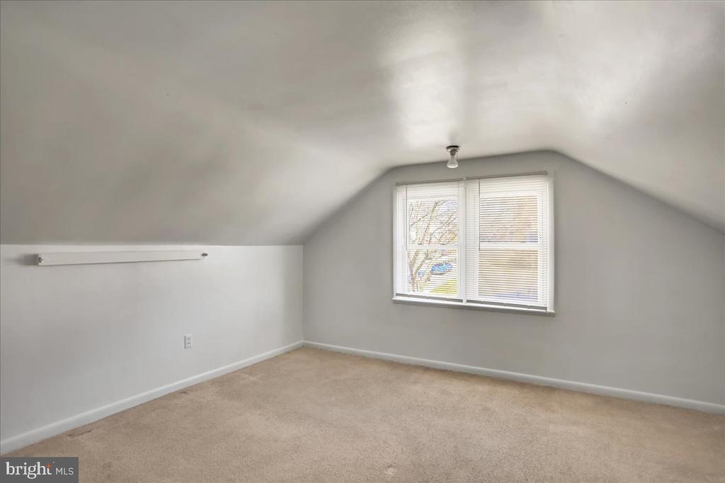 111 Newport Ave