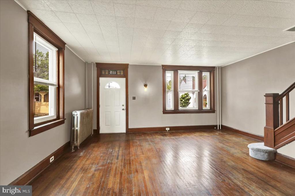 115 5TH AVE