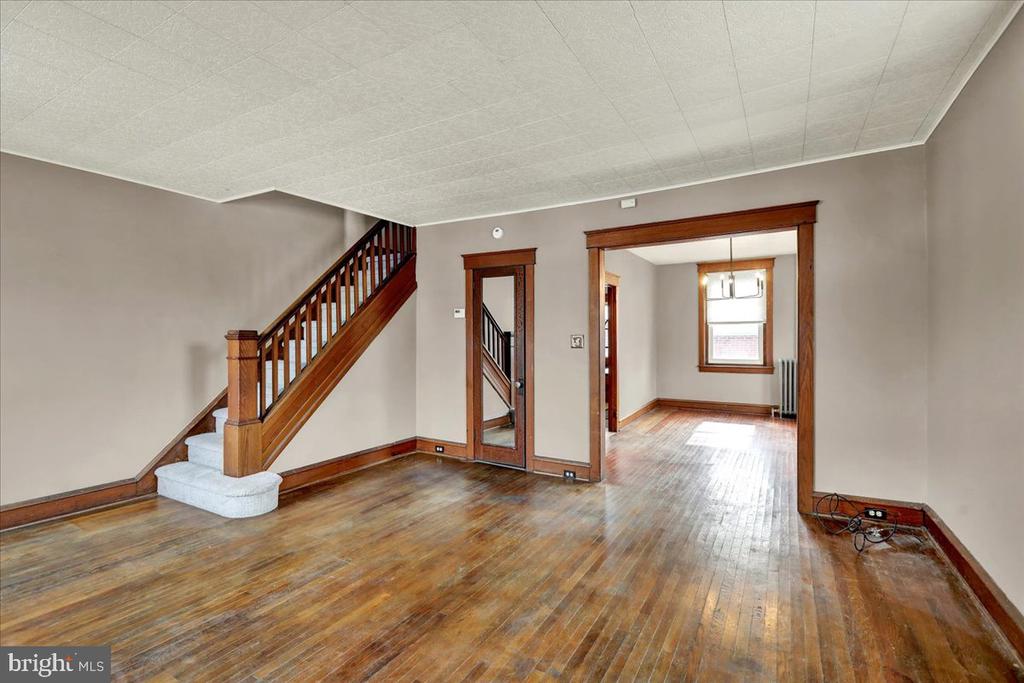 115 5TH AVE