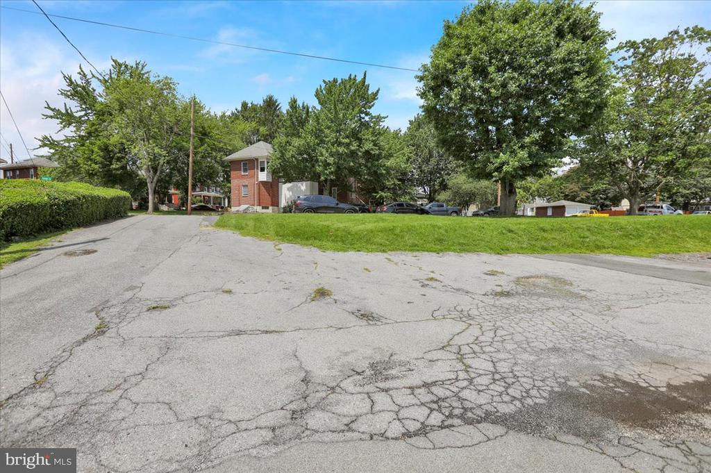324 Elsie St