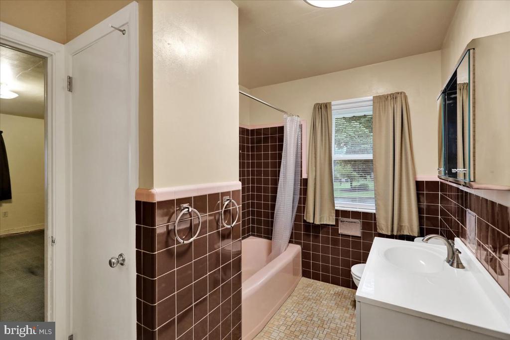 3225 Eisenbrown Rd