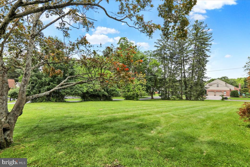 3225 Eisenbrown Rd