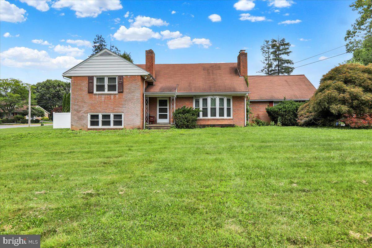 3225 Eisenbrown Rd