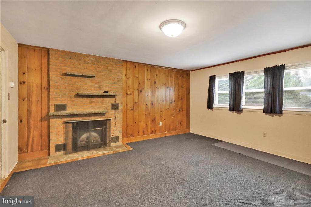 3225 Eisenbrown Rd
